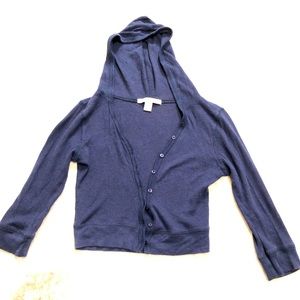 Navy blue mid-sleeve crop top with hoodie